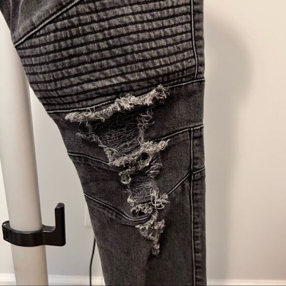 Gap + Stampd + GQ Size 33x30 Mens Black Moto Distressed Black Denim Jeans Button - Picture 6 of 9